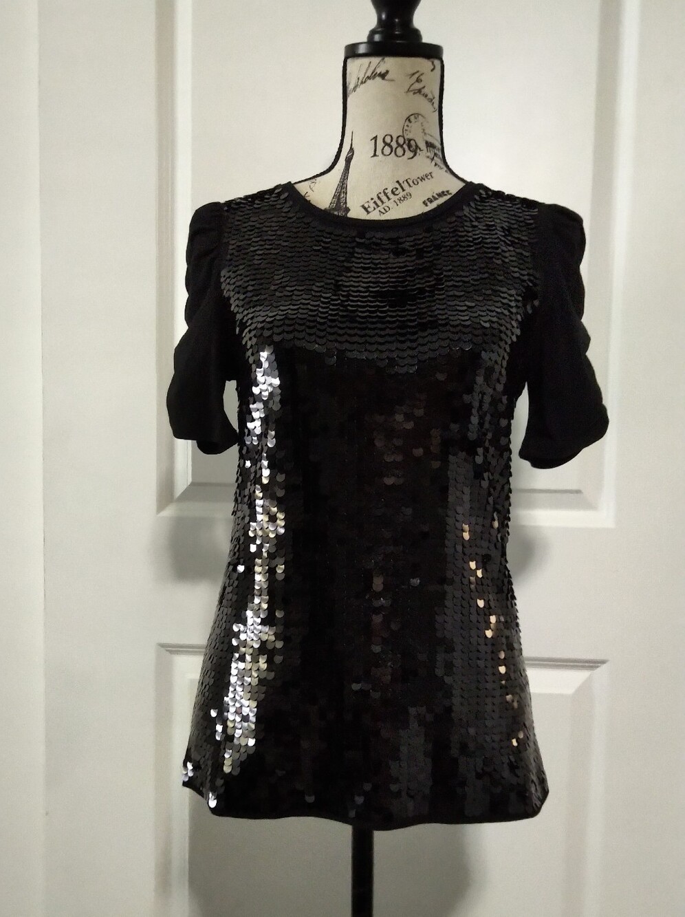 Forever 21 Black Sequin Short Sleeve Women's Top - Size L